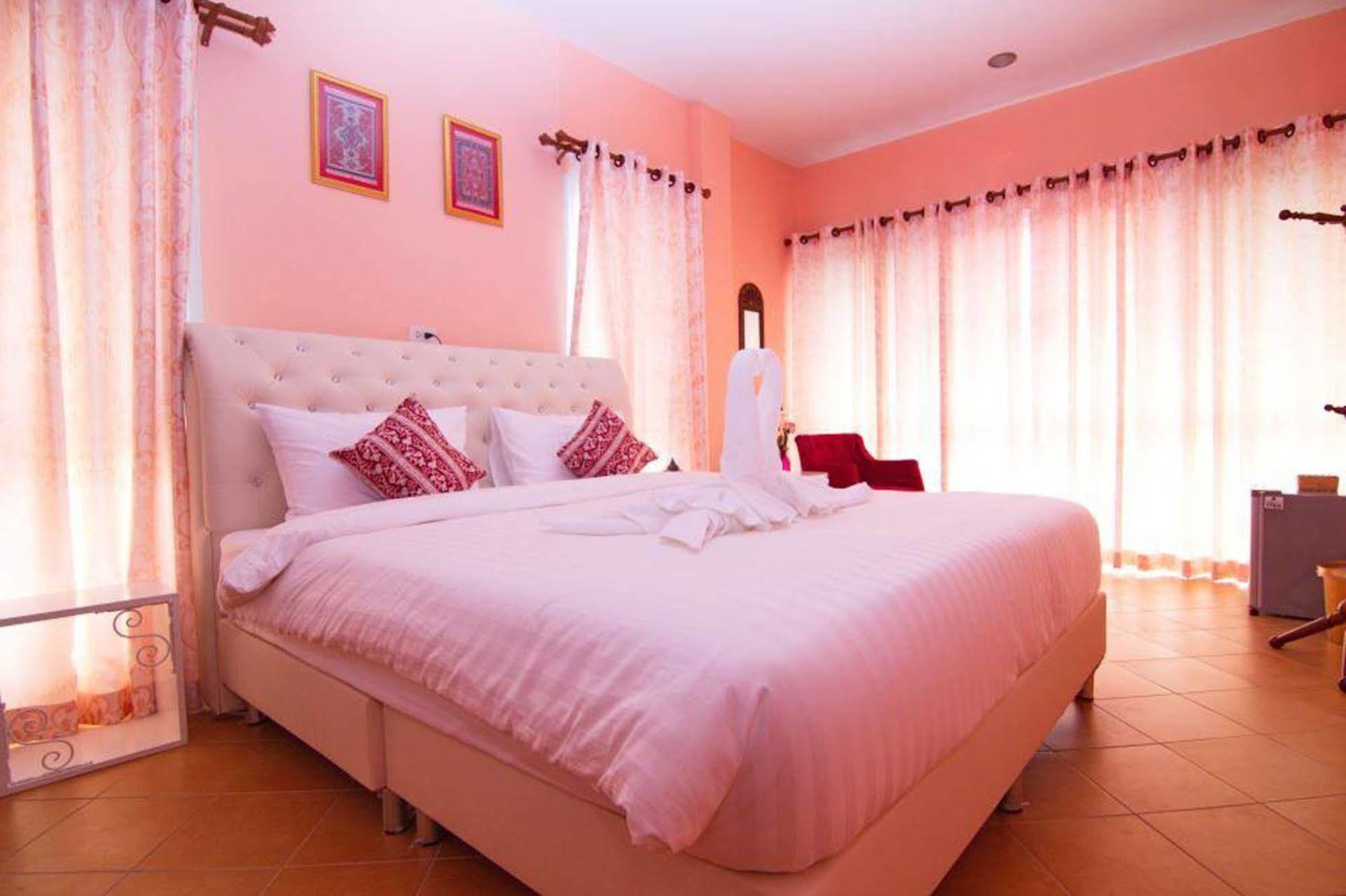 Chowdhury Boutique House Chiang Mai Extérieur photo