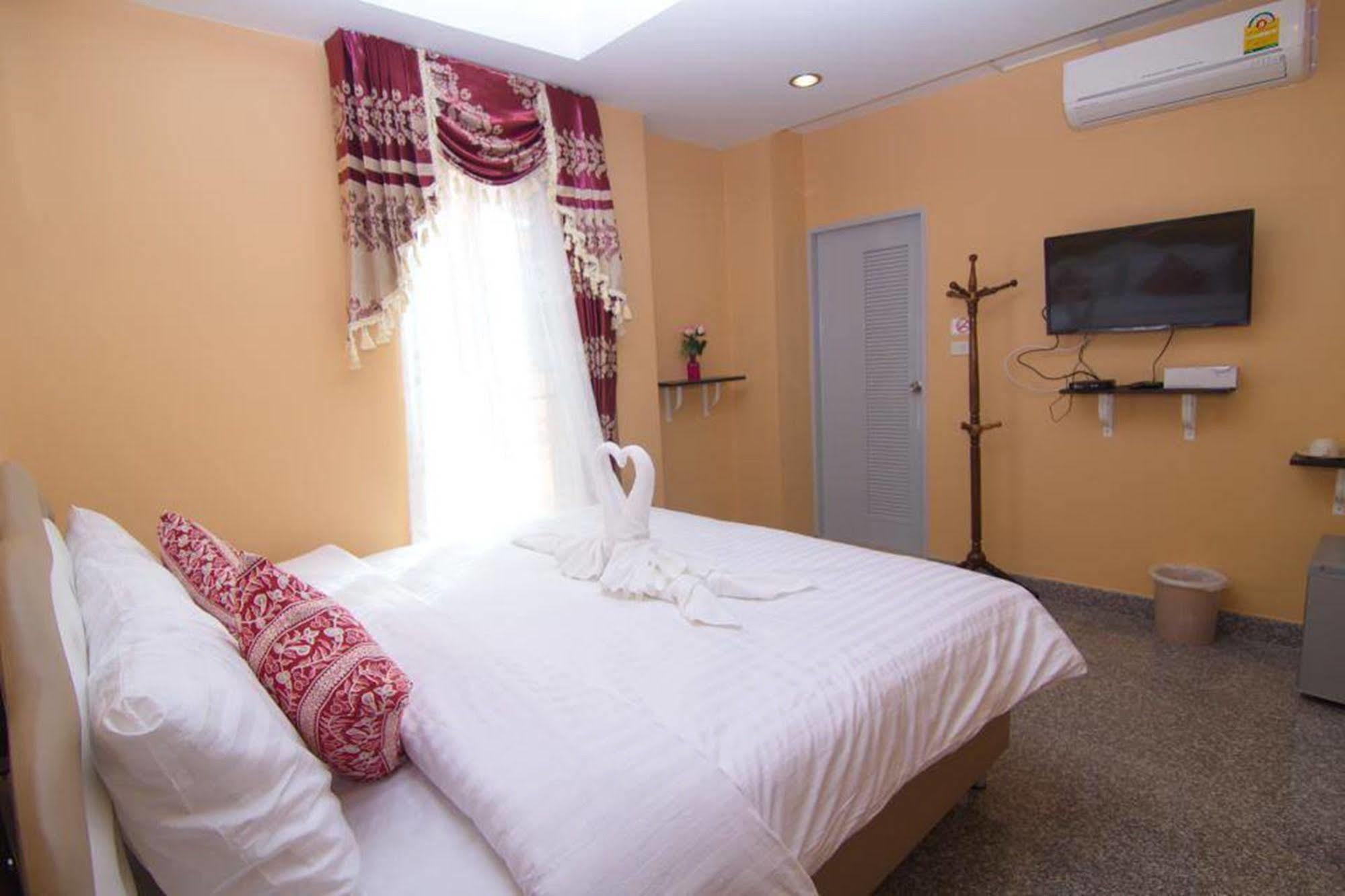 Chowdhury Boutique House Chiang Mai Extérieur photo