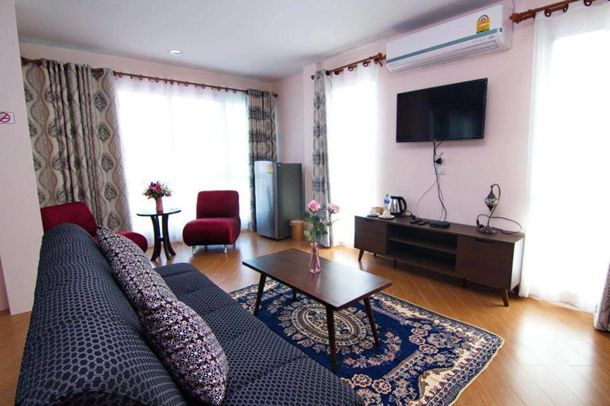Chowdhury Boutique House Chiang Mai Extérieur photo